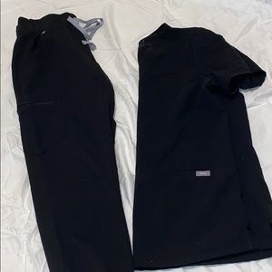 Black figs scrub set